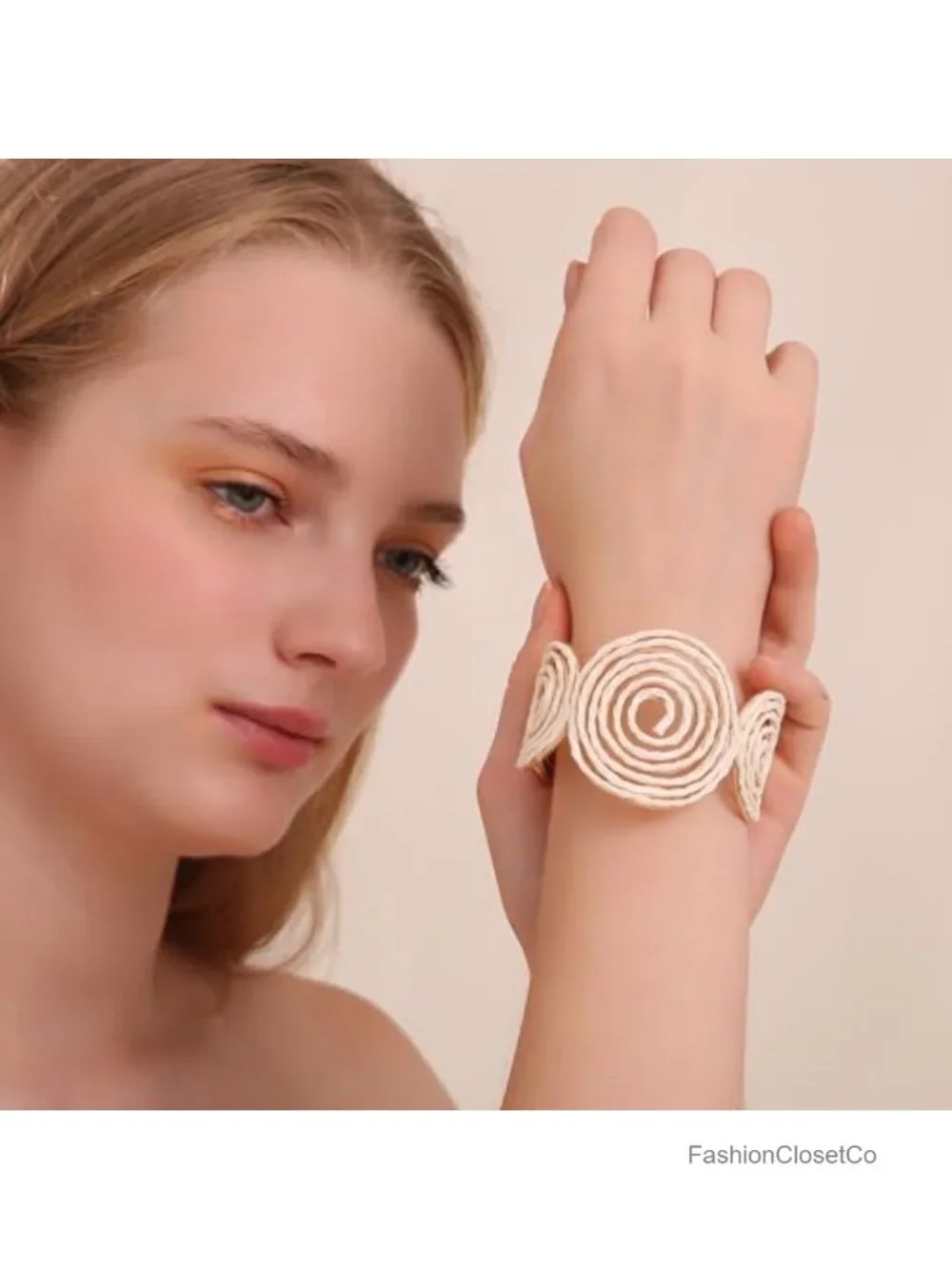 Raffia Spiral Cuff Bracelet - Handmade Chunky Bangle Rattan Statement Jewelry